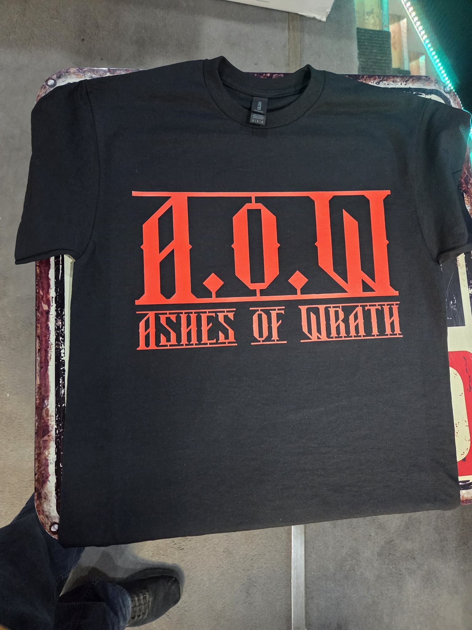 Ashes of Wrath t-shirt rouge